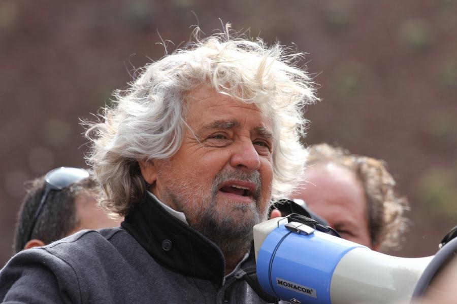 Beppe Grillo: "Dobbiamo andare alle elezioni il prima possibile. Si vota un'idea non il personaggio"