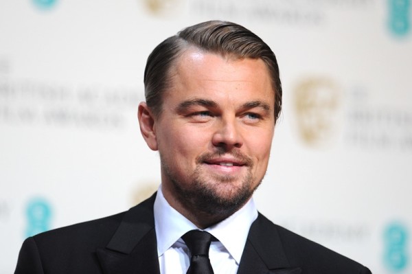 Leonardo DiCaprio amoreggia con Kelly Rohrbach, al cinema sarà protagonista con "The Devil in the White City"