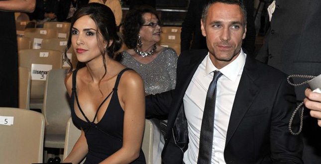 Raoul Bova: presunta gravidanza per Rocio Morales, l'ex moglie attacca su Instagram