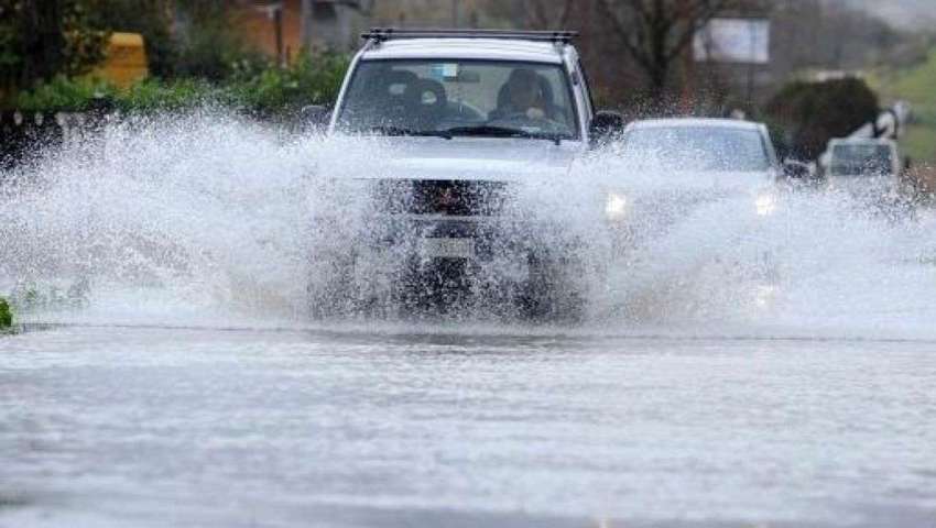 Meteo: ancora allerta oggi al Sud e in Sicilia, domenica maltempo al Nord