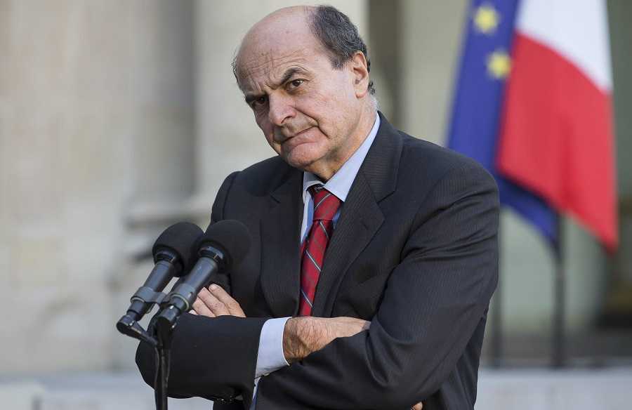 Bersani-Boschi, è scontro sui partigiani: "Come si permette a distinguere tra veri e finti?"