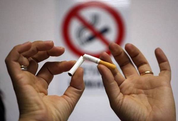 Sigarette, stop da Unione europea ad aromatizzate e pacchetti da 10