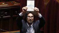 Italicum, Toninelli del M5S: "Peggio della legge truffa del '53, è fatta per fregare i cittadini"