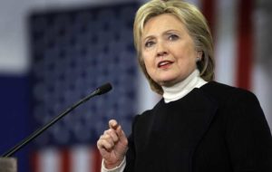 Elezioni Usa, Hillary Clinton annuncia su Twitter il suo vice: "Sarà Tim Kaine"
