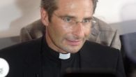 Ex monsignor Charamsa: "Messaggio evangelico del Papa disturba, molti lo vogliono fuori"
