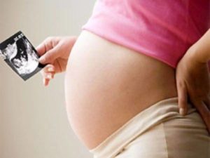 Fecondazione assistita, 60enne inglese diventa madre con gli ovuli della figlia morta