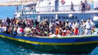 Migranti, un parto in mezzo al mare: bimba congolese nasce su nave italiana