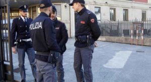 Terrorismo a Savona: arrestati due marocchini, immagini di guerra su smartphone