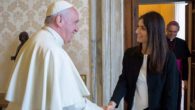 Roma, udienza tra Virginia Raggi e Papa Francesco: "Gli ho portato la voce delle periferie"