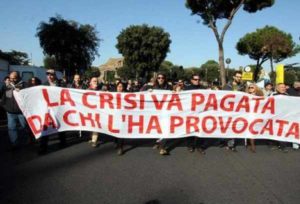 Effetti della crisi in Italia: un italiano su cinque vorrebbe scappare all'estero