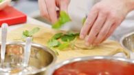 Lezioni di cucina? Passa una giornata con uno chef stellato