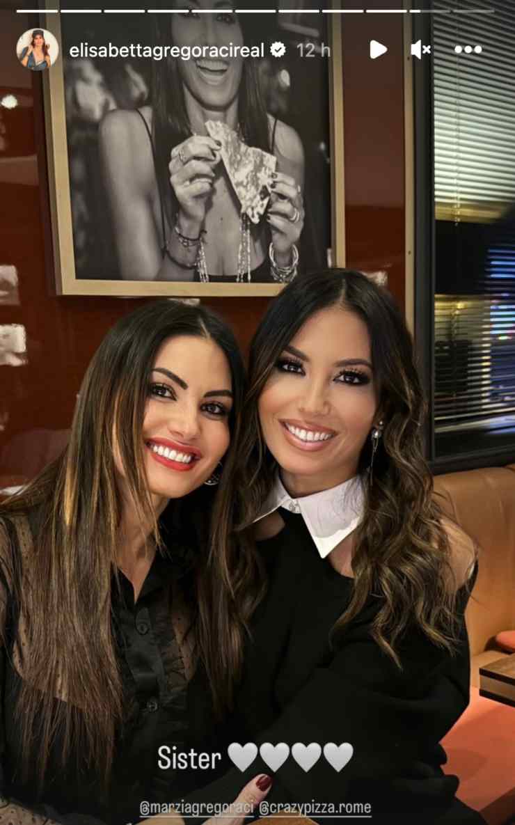 Elisabetta Gregoraci appare sui social insieme alla sorella Marzia